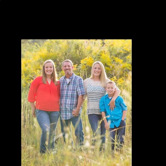 Meet your Posher, Tessa - Picture 1 of 1